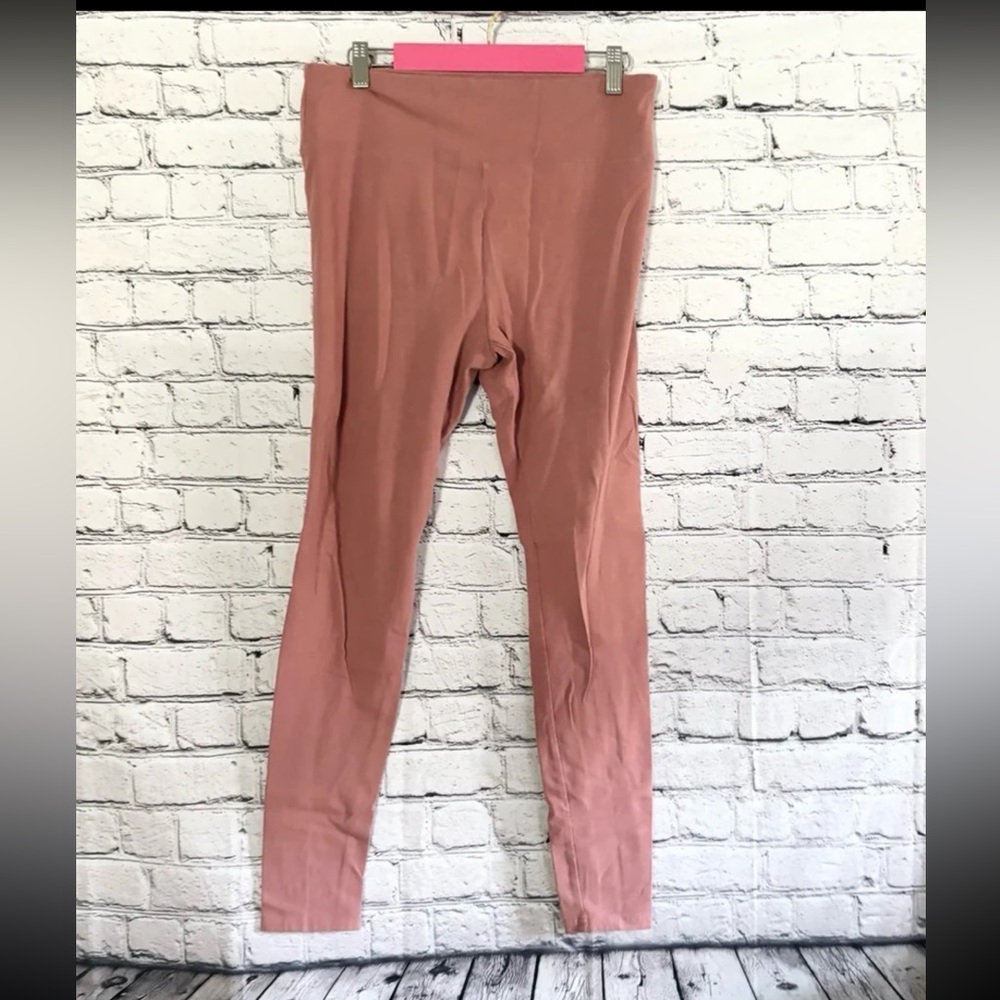 WILDFABLE Pink Leggings size M